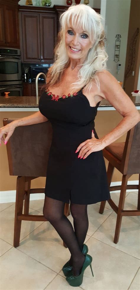 gilf sexy|Gilf Porn Videos 